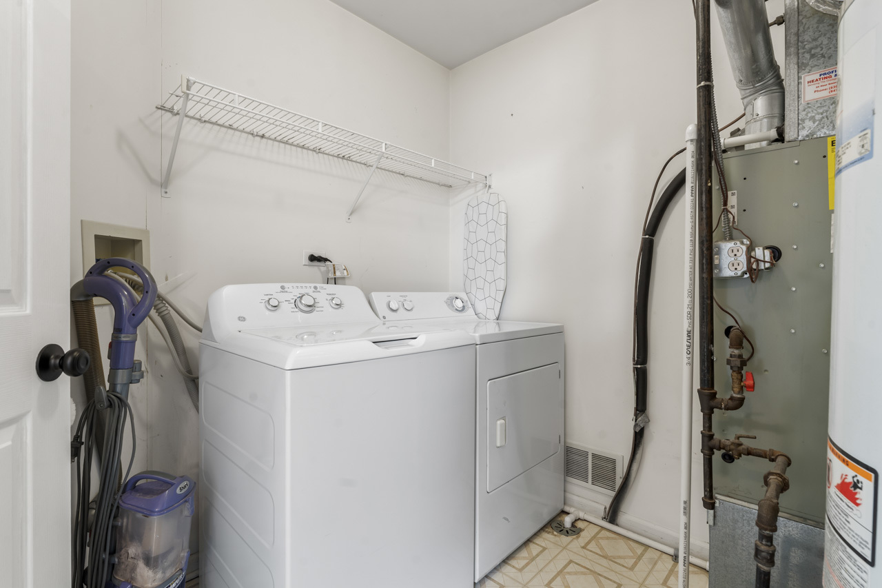 217 Sierra Pass Drive, Schaumburg, IL 60194