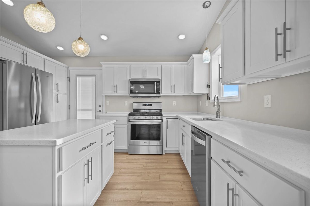 52 Winding Way, Bloomington, IL 61705