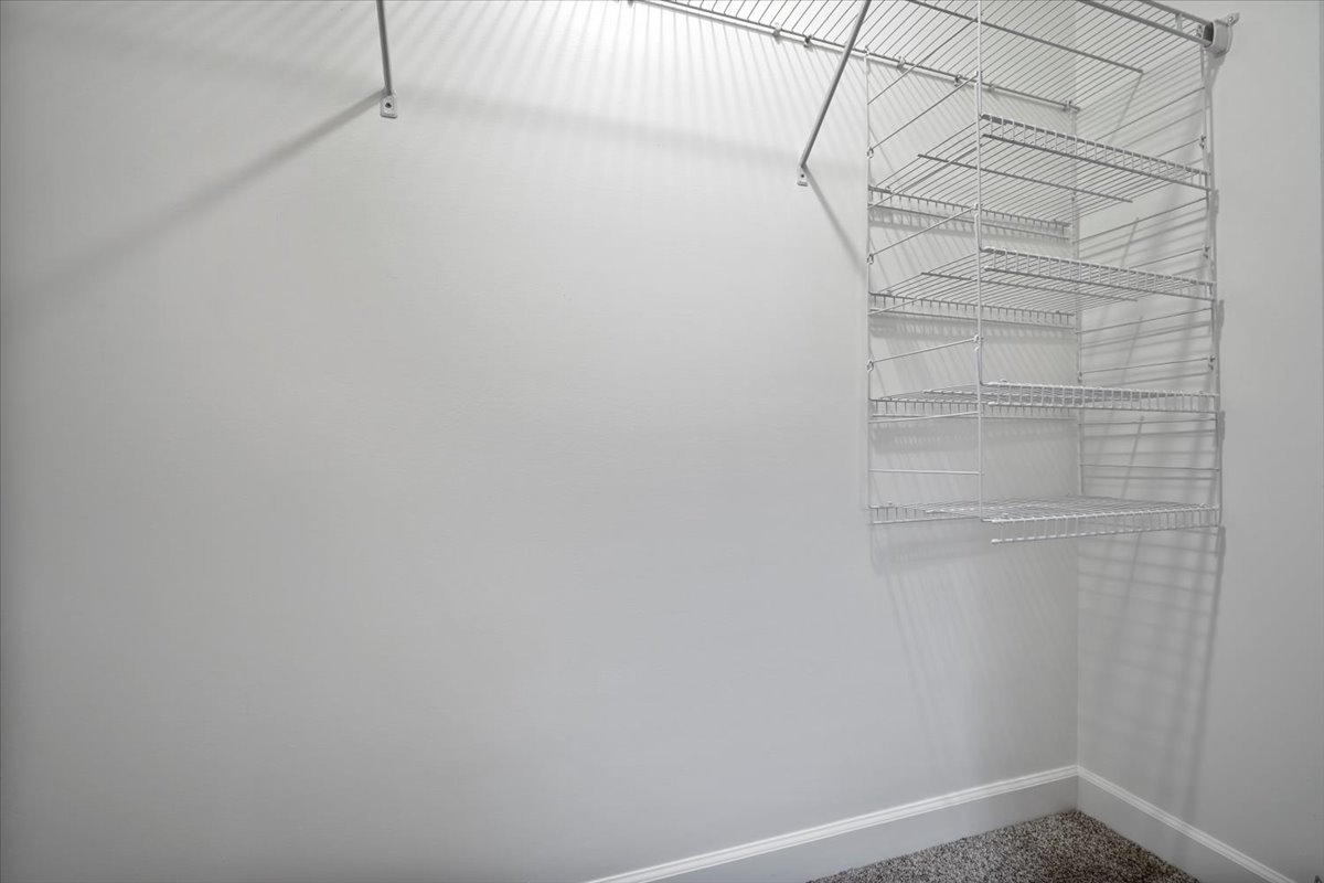 52 Winding Way, Bloomington, IL 61705