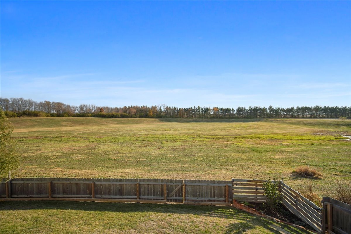 52 Winding Way, Bloomington, IL 61705