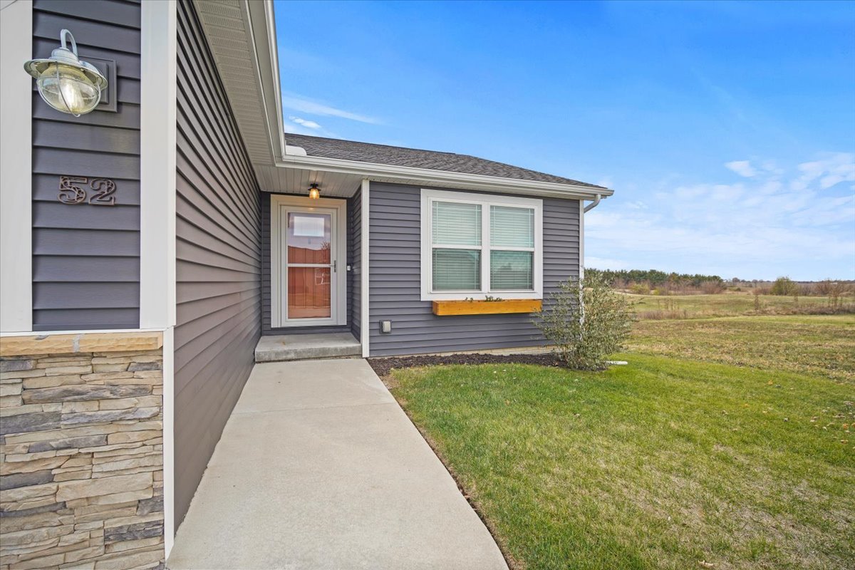 52 Winding Way, Bloomington, IL 61705