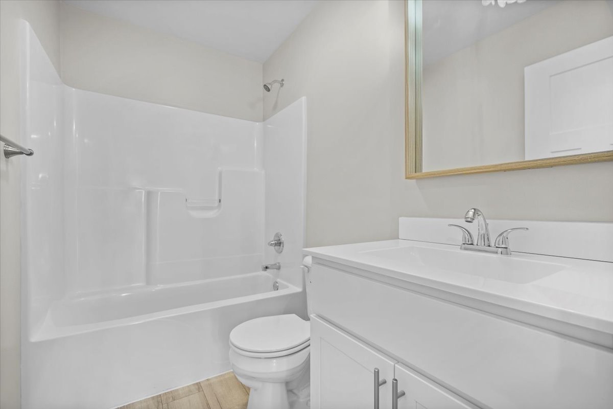 52 Winding Way, Bloomington, IL 61705