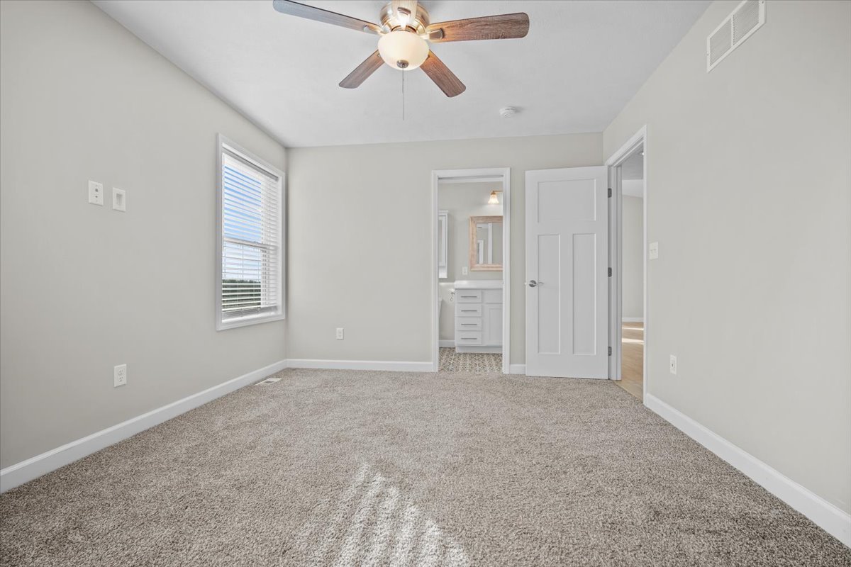 52 Winding Way, Bloomington, IL 61705