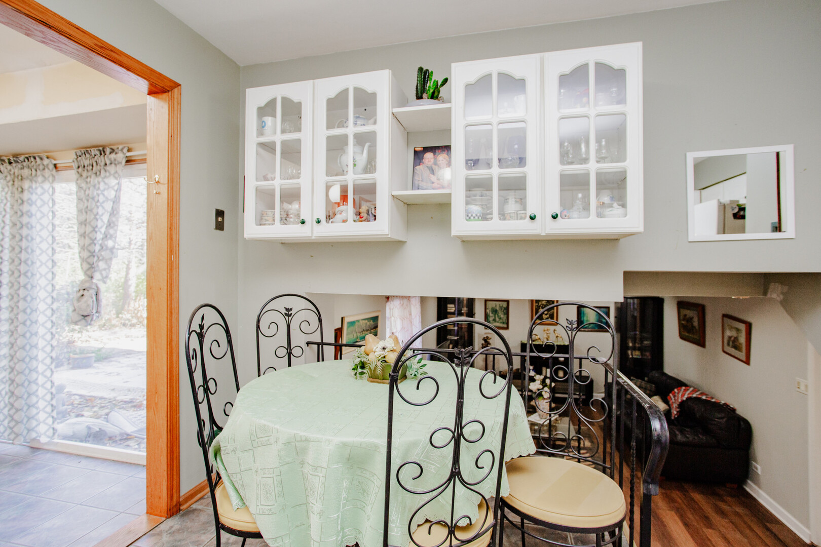 1849 W Spring Ridge Drive, Arlington Heights, IL 60004