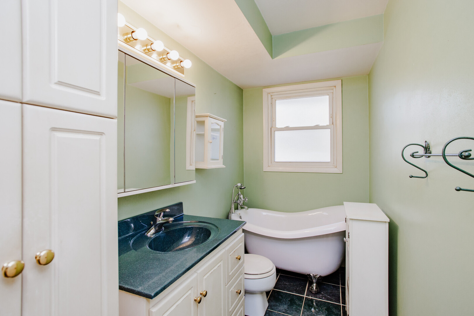 1849 W Spring Ridge Drive, Arlington Heights, IL 60004