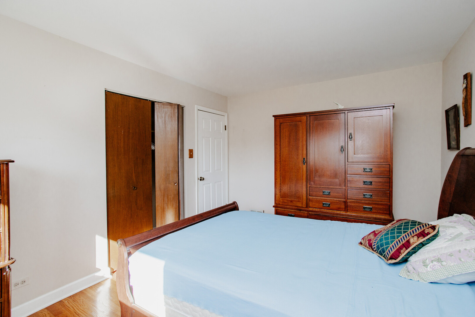 1849 W Spring Ridge Drive, Arlington Heights, IL 60004