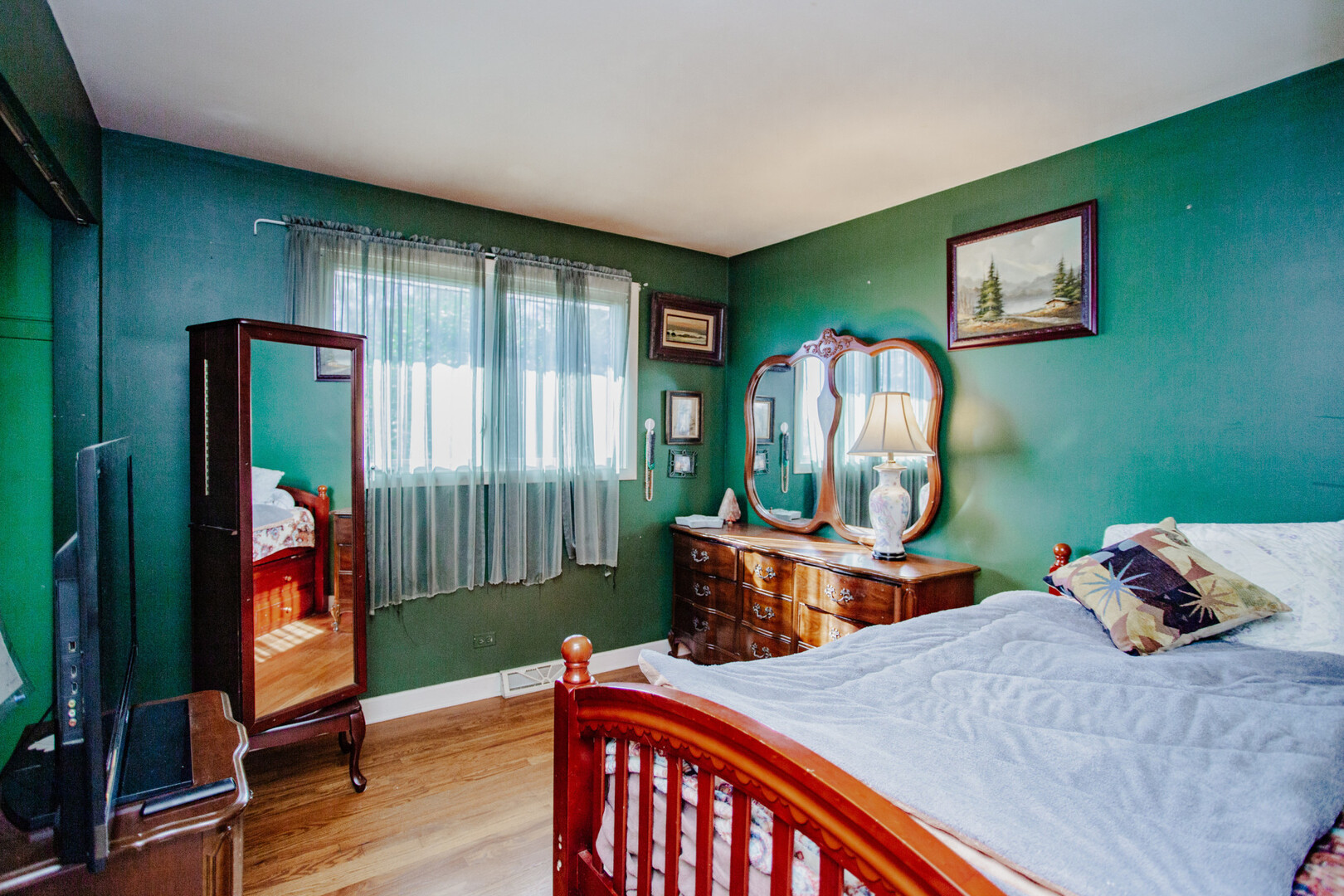 1849 W Spring Ridge Drive, Arlington Heights, IL 60004