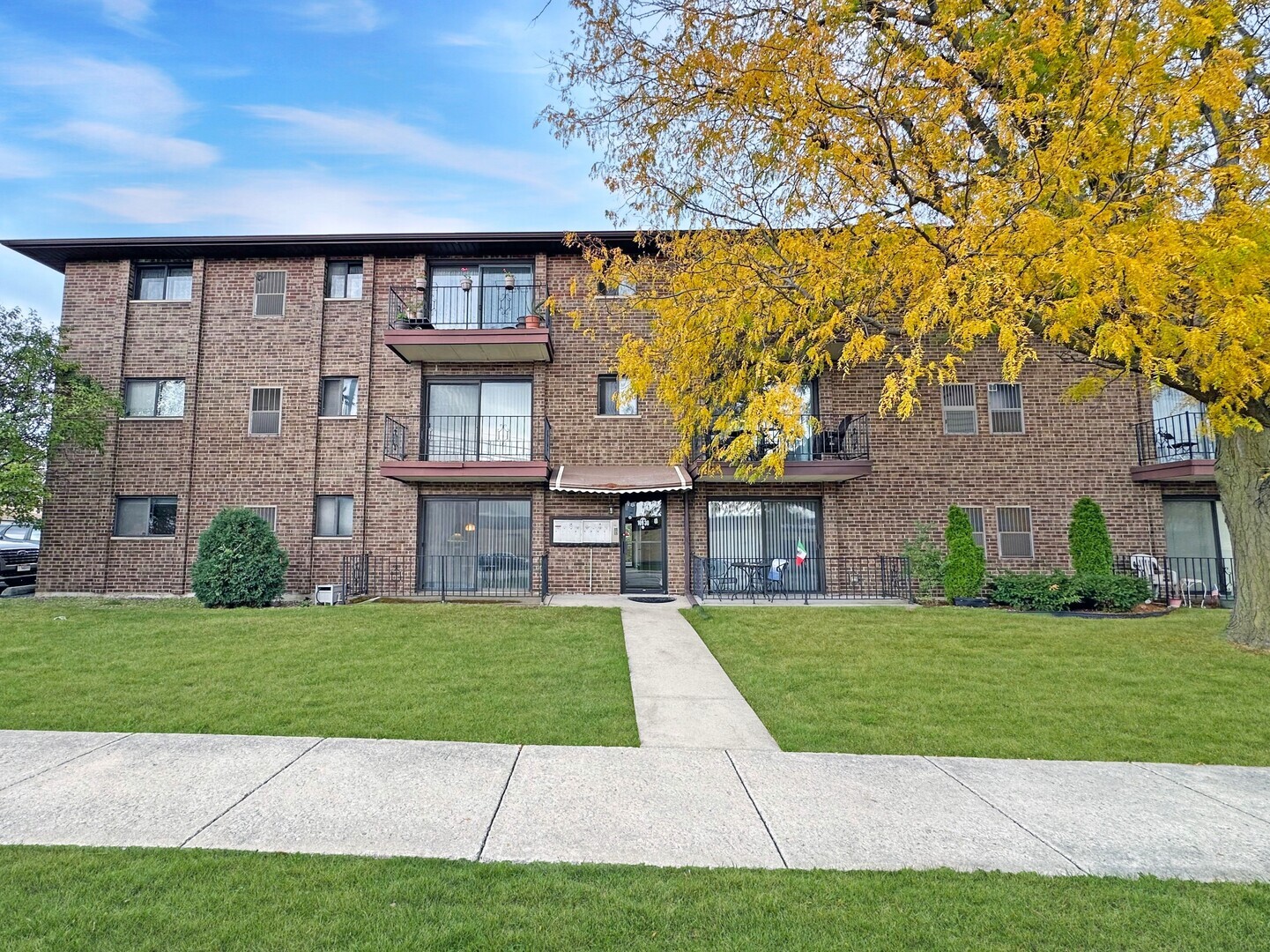 10930 Central Avenue #1B, Chicago Ridge, IL 60415