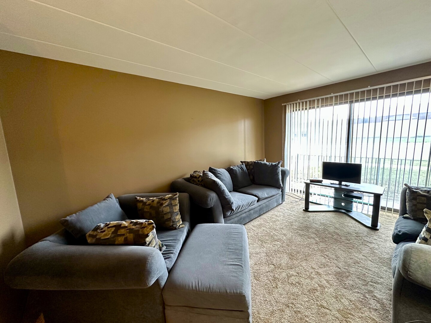 10930 Central Avenue #1B, Chicago Ridge, IL 60415