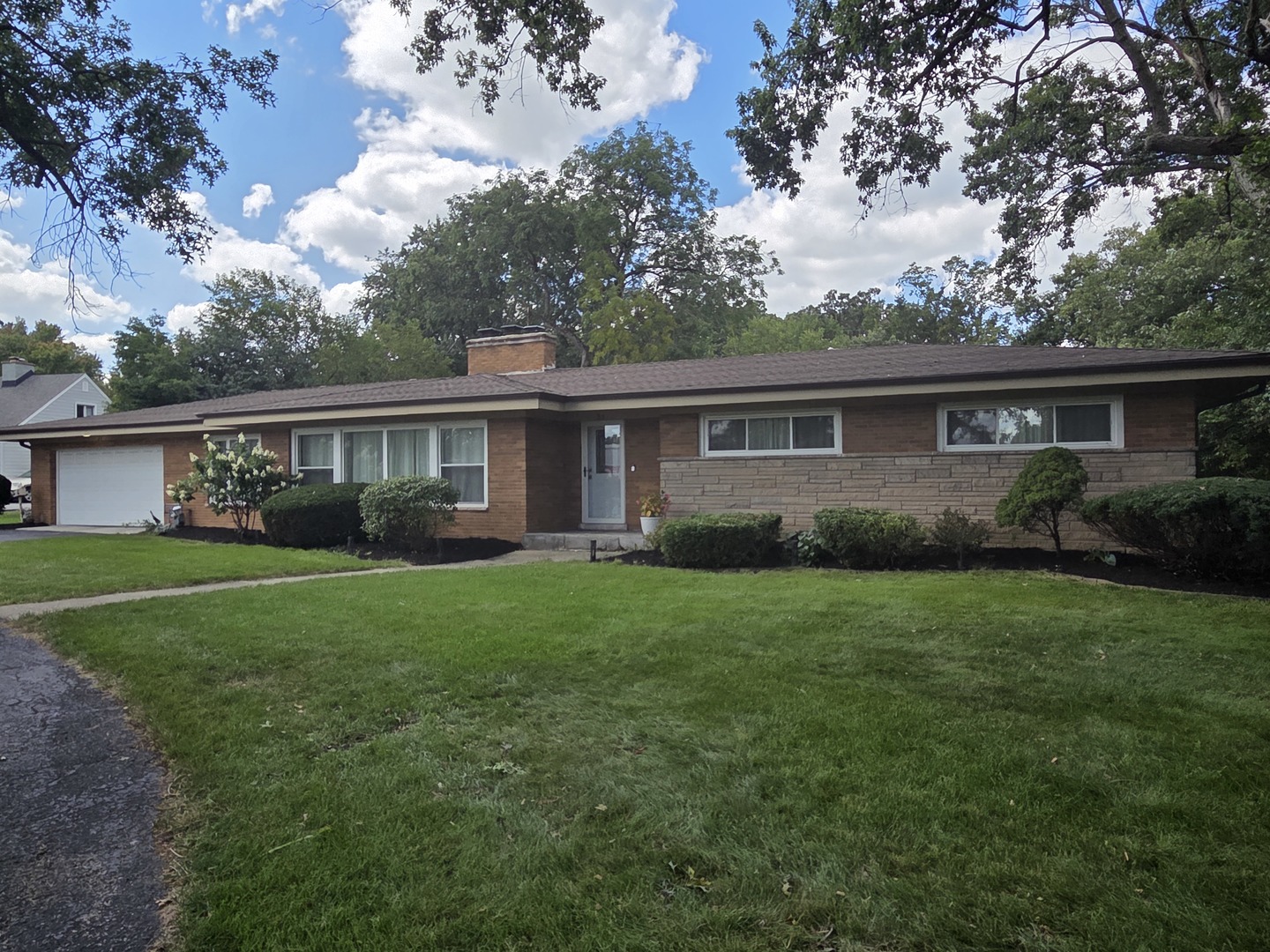 31 Graymoor Lane, Olympia Fields, IL 60461