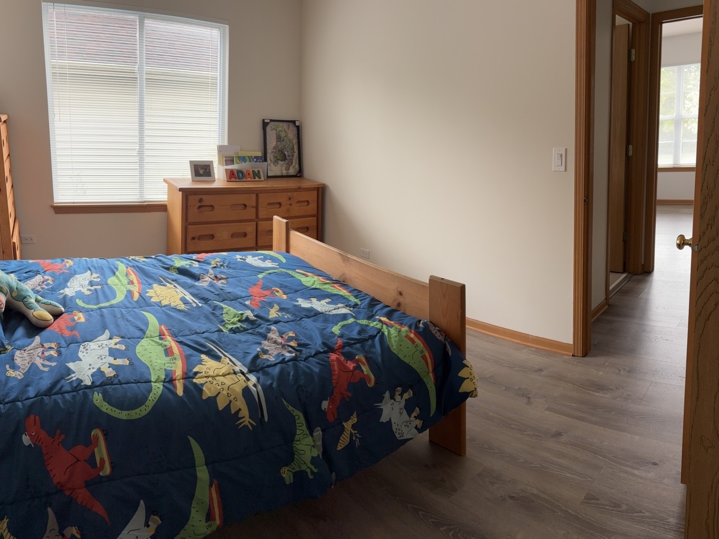 Round Lake, IL 60073