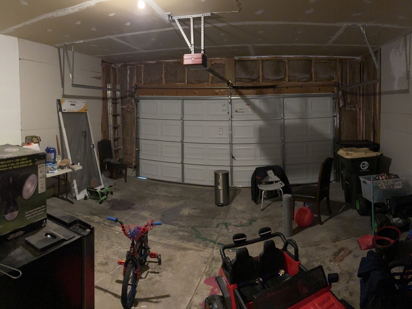 Round Lake, IL 60073