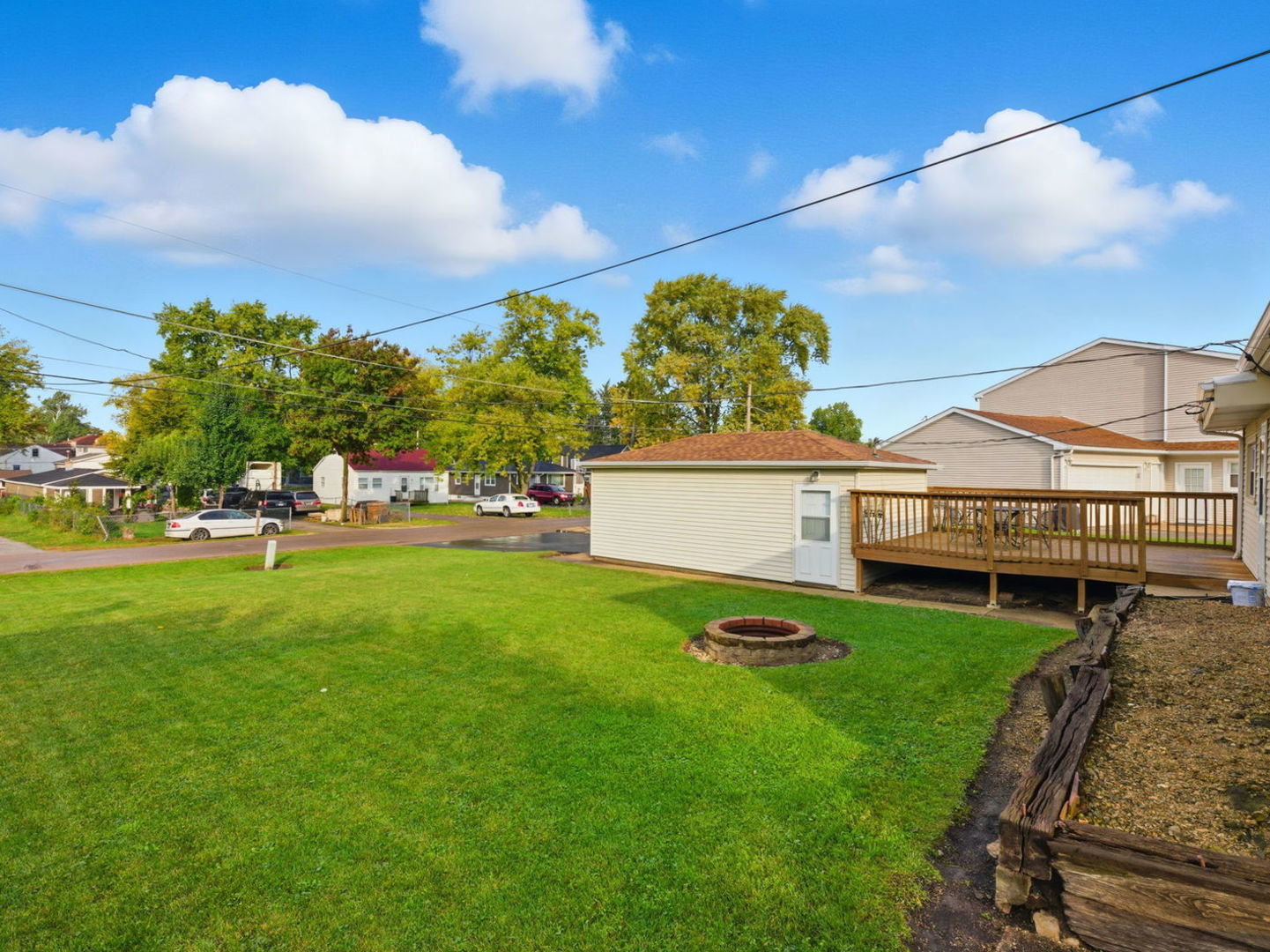 1321 Raymond Drive, Montgomery, IL 60538