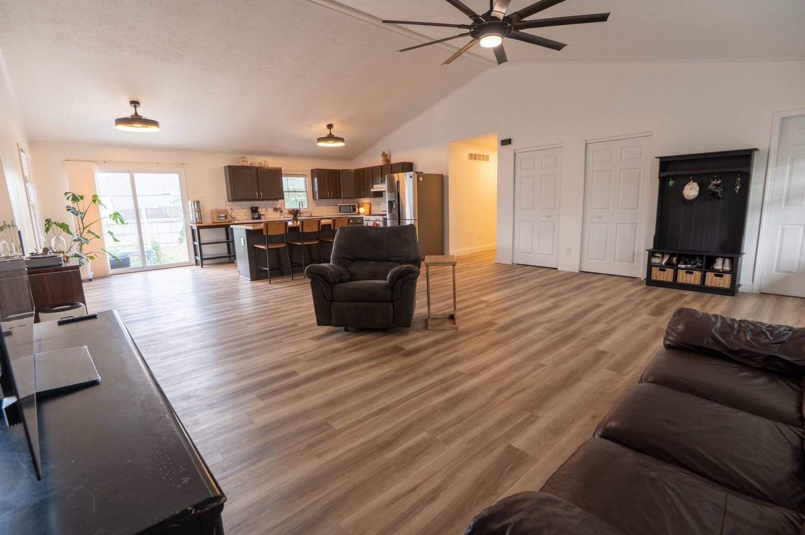 155 E Clay Street, El Paso, IL 61738