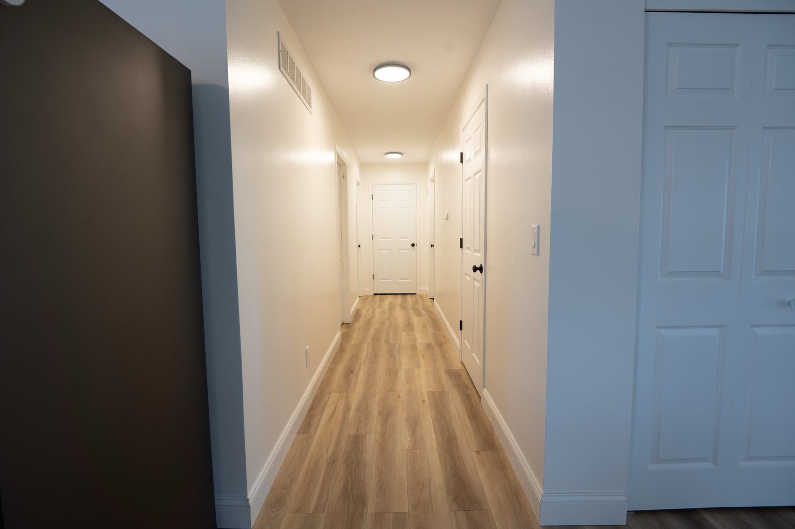 155 E Clay Street, El Paso, IL 61738