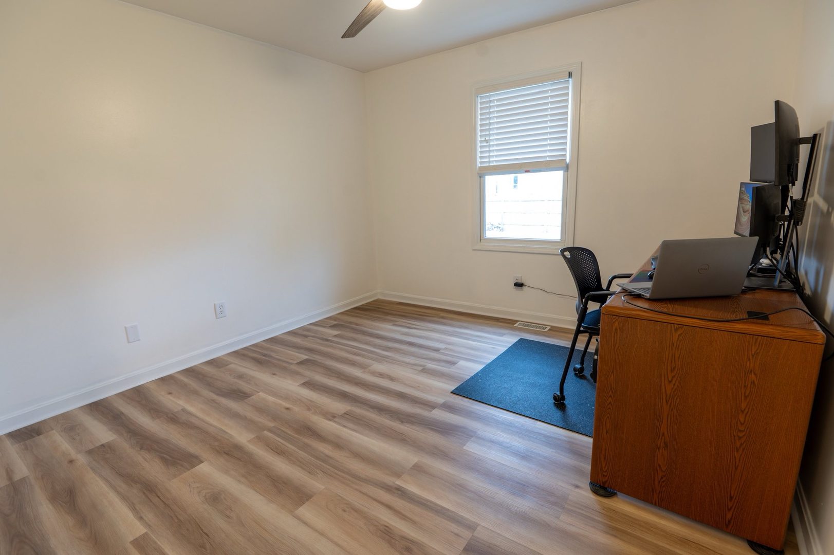 155 E Clay Street, El Paso, IL 61738