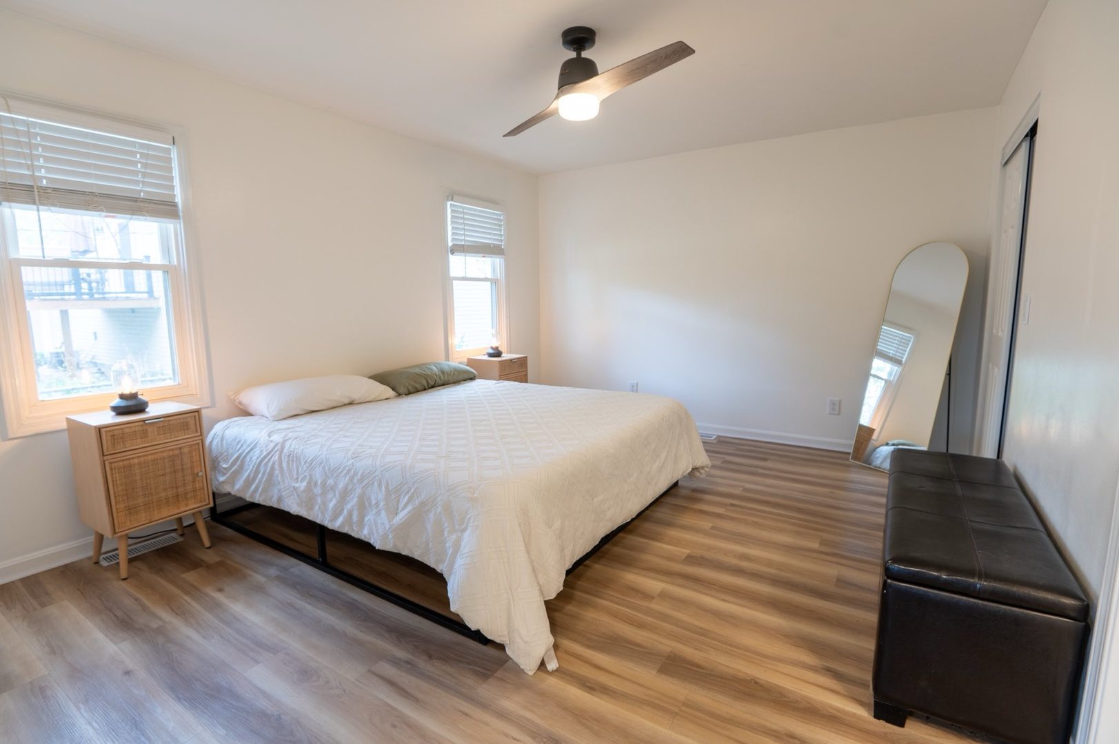 155 E Clay Street, El Paso, IL 61738