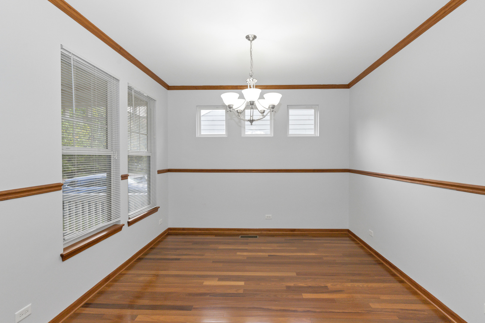 3311 LAFAYETTE Street, Elgin, IL 60123