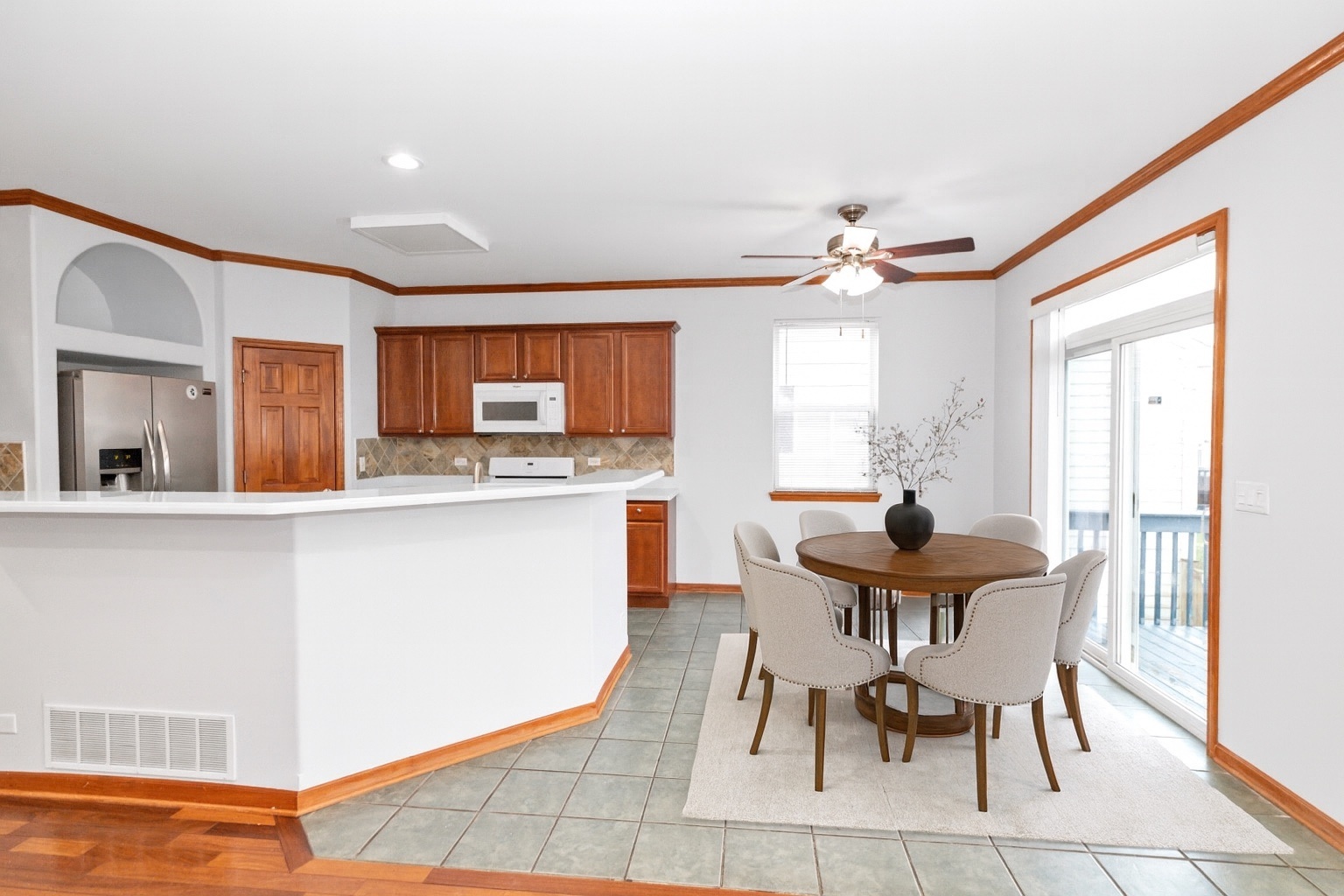 3311 LAFAYETTE Street, Elgin, IL 60123