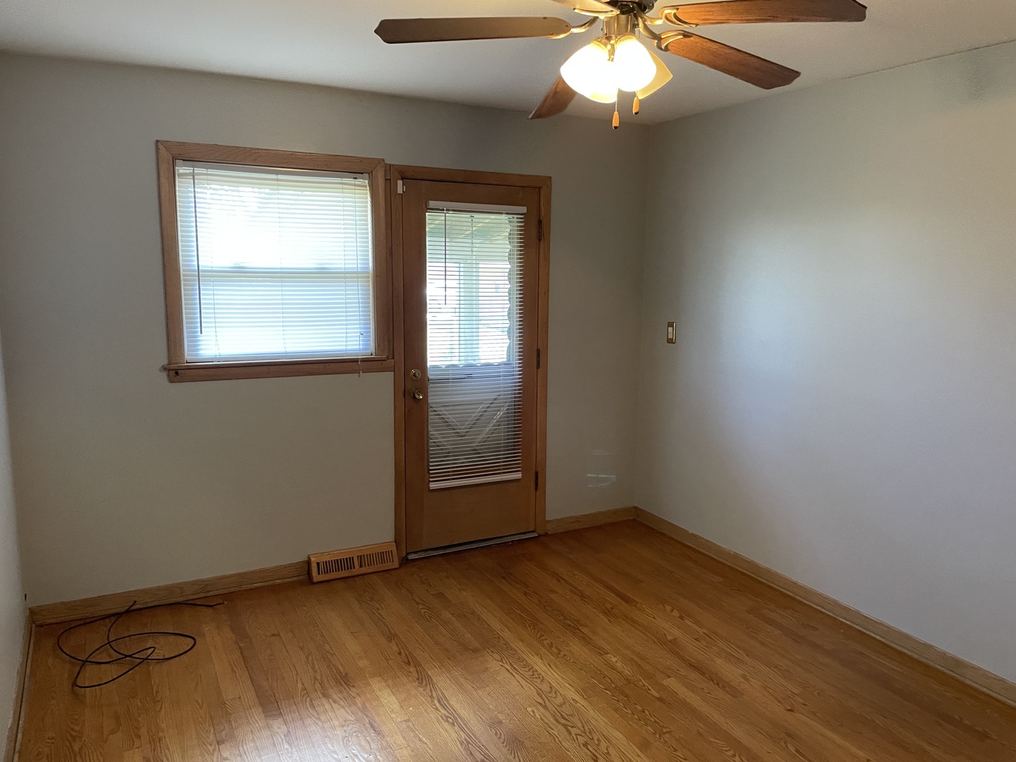 10335 Laporte Avenue, Oak Lawn, IL 60453