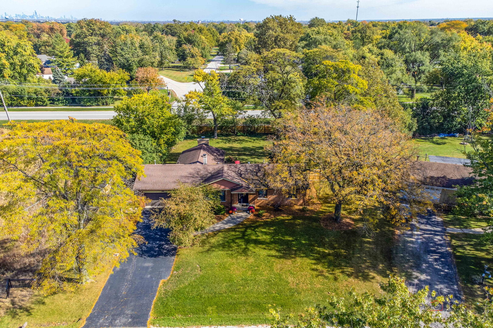 6221 Linden Lane, La Grange Highlands, IL 60525