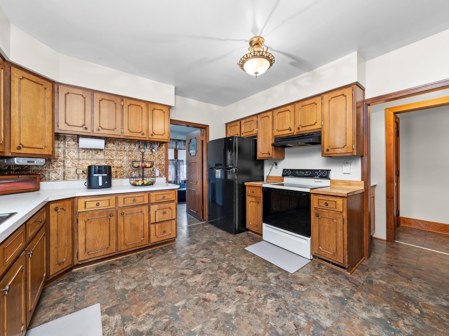 640 2nd Street, Crete, IL 60417