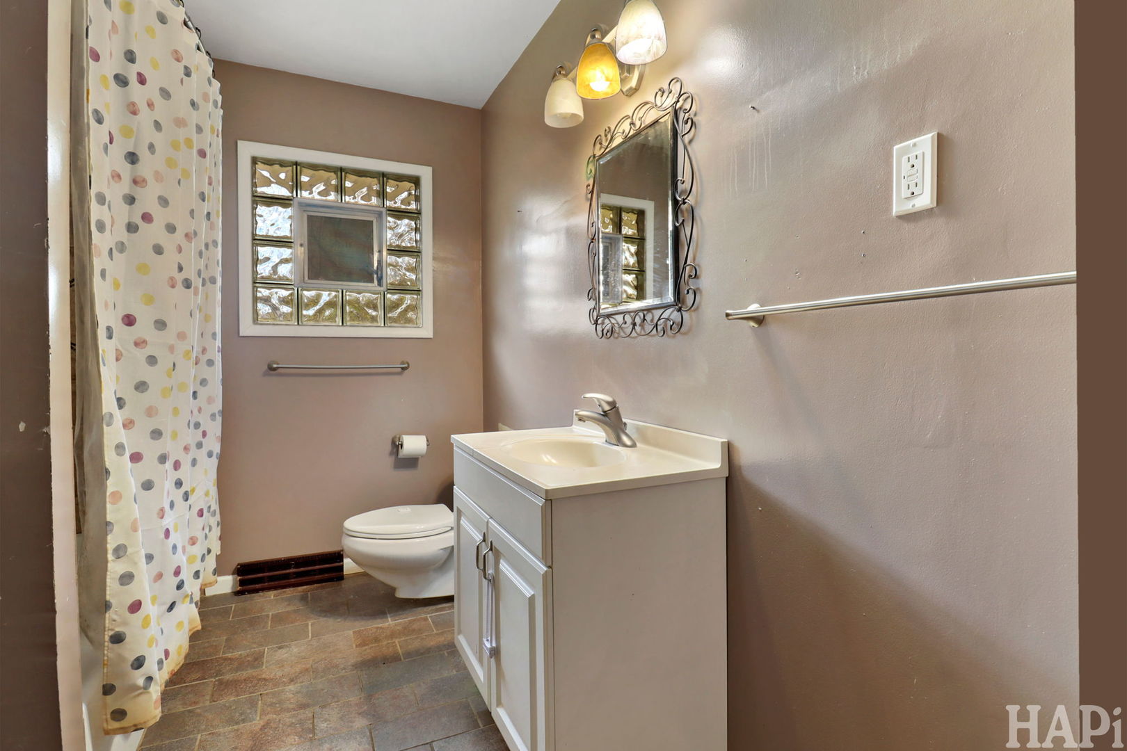 4709 Oeffling Court, McHenry, IL 60051