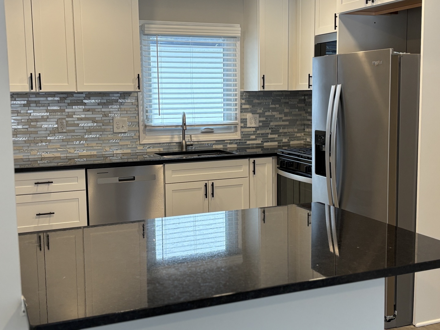 5552 Lyman Avenue, Downers Grove, IL 60516