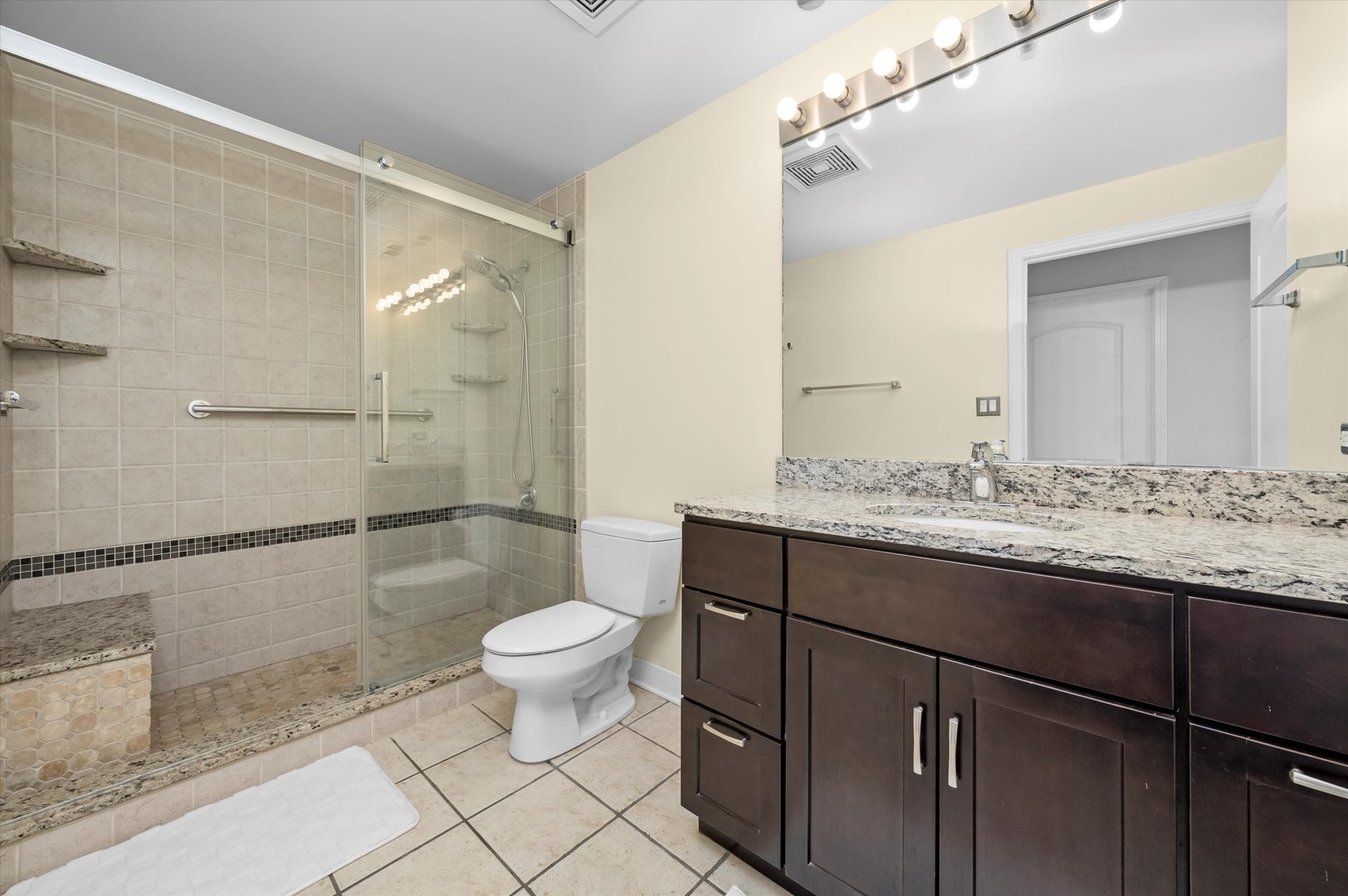811 W 15th Place #709, Chicago, IL 60608