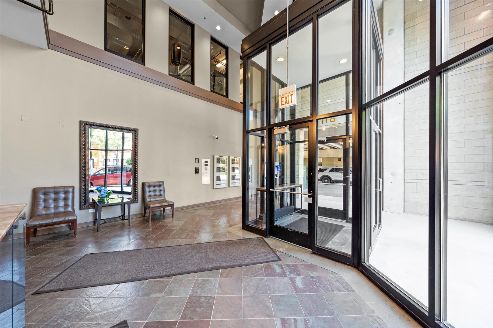 811 W 15th Place #709, Chicago, IL 60608