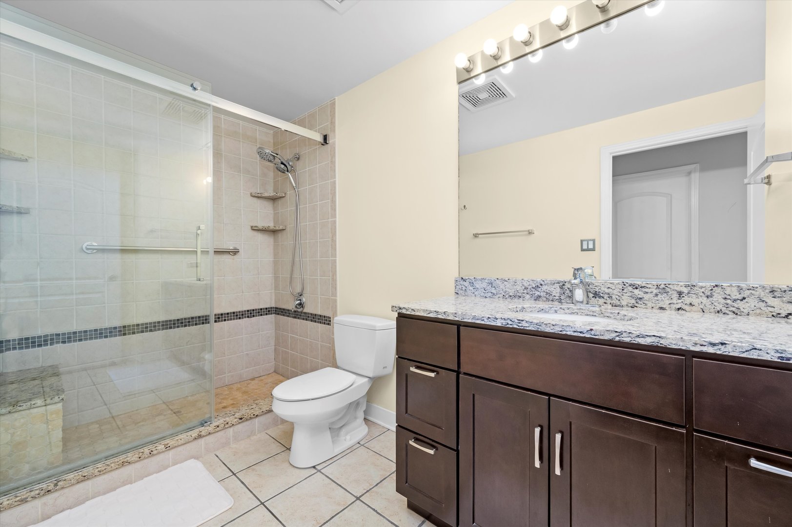 811 W 15th Place #709, Chicago, IL 60608