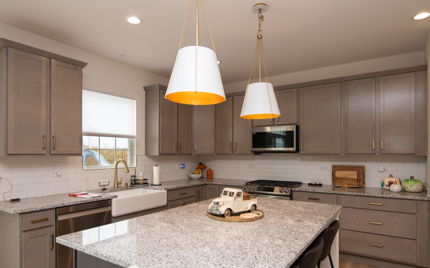 26536 W Red Apple Road, Plainfield, IL 60585