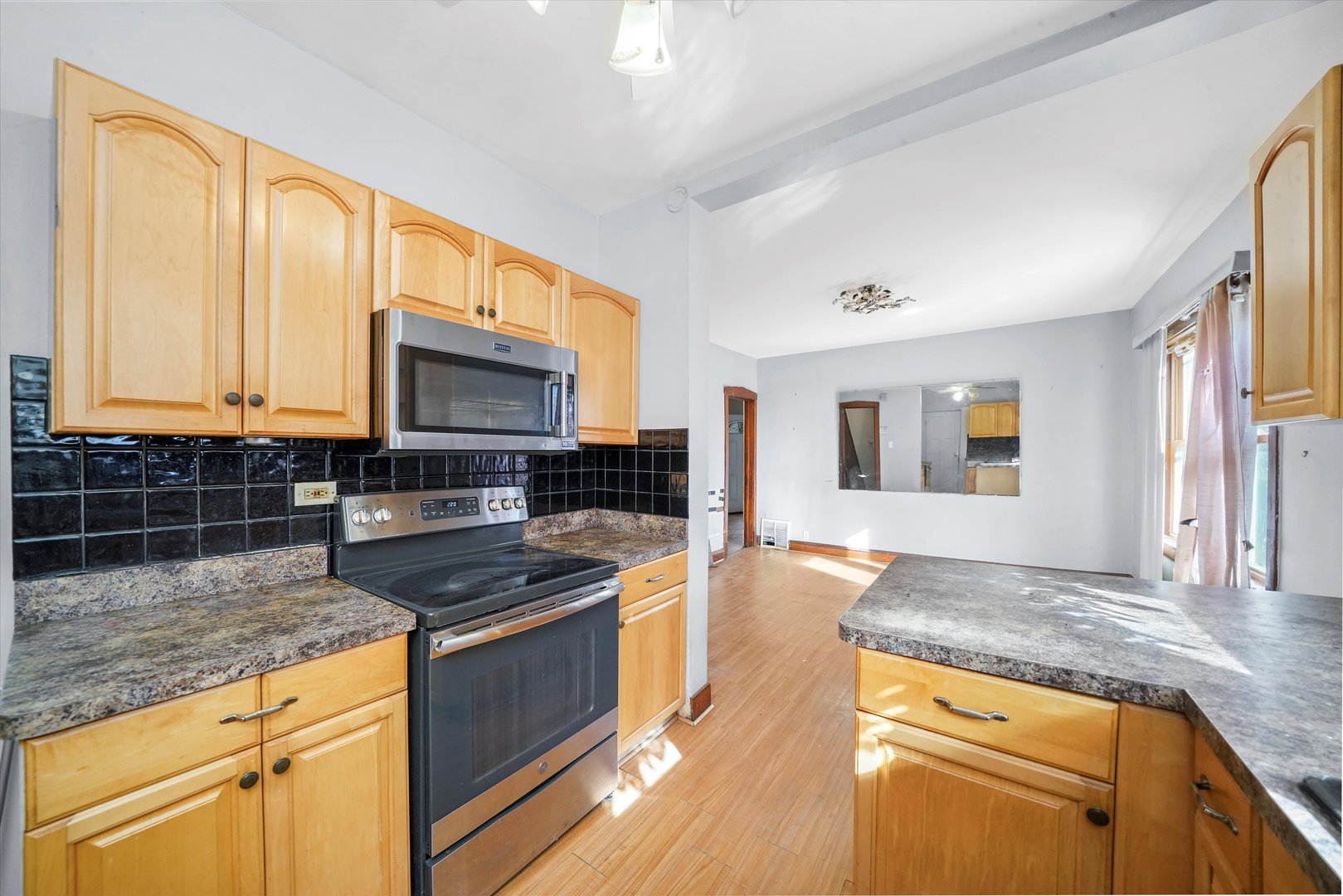 1430 S 10th Avenue, Maywood, IL 60153