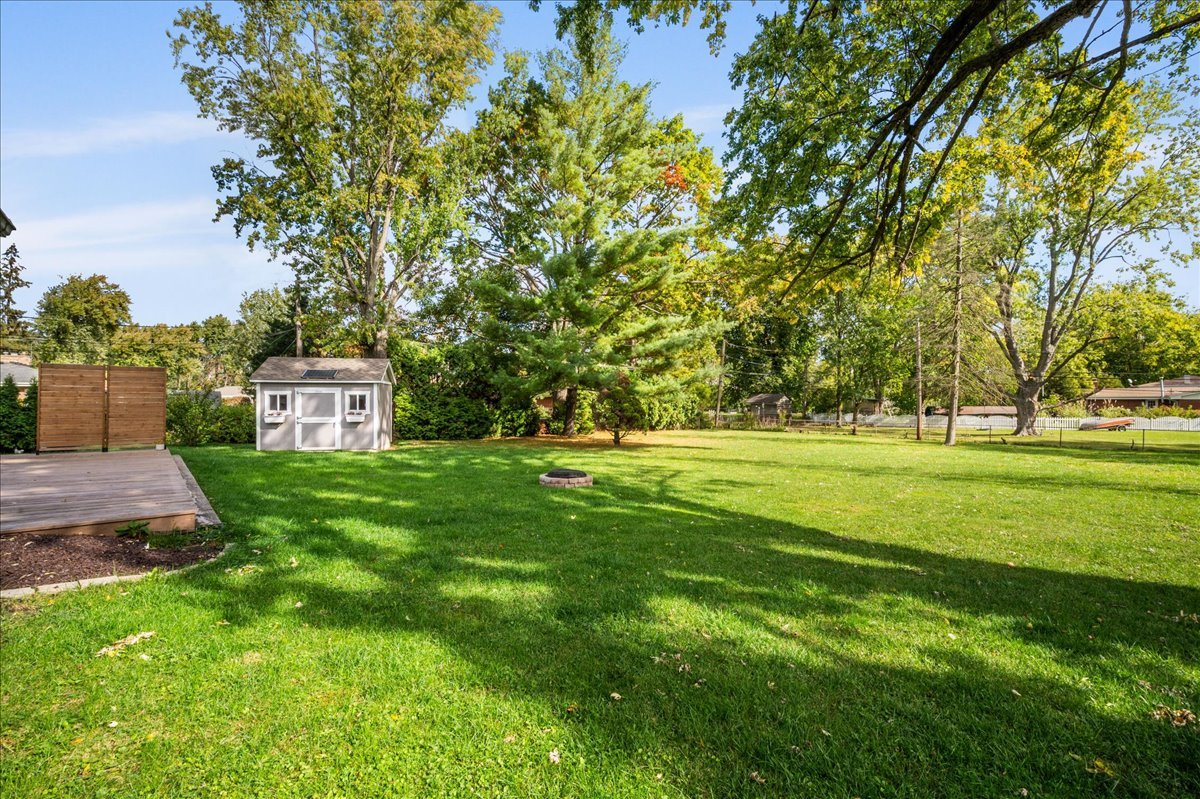 203 Coldren Drive, Prospect Heights, IL 60070