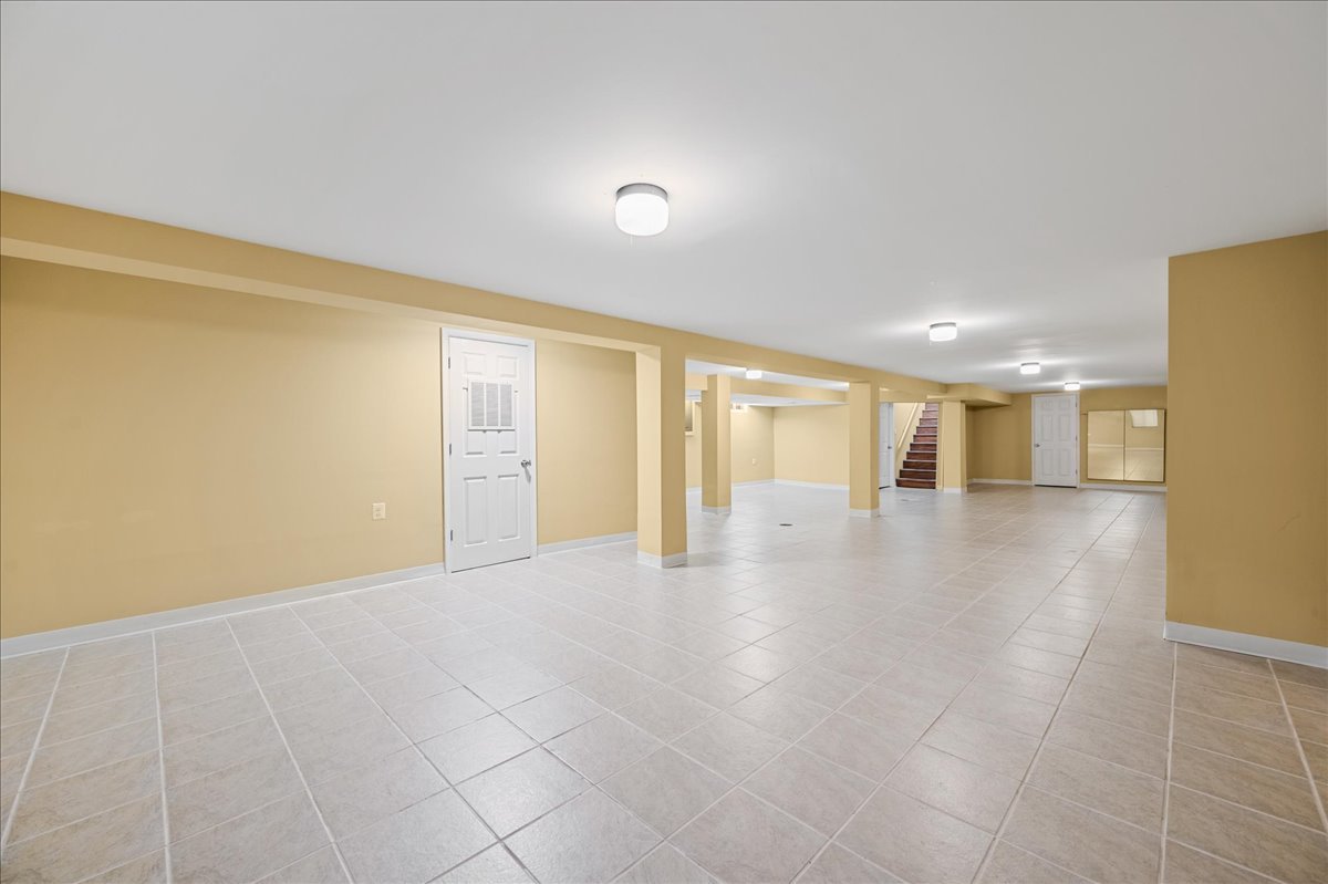 203 Coldren Drive, Prospect Heights, IL 60070