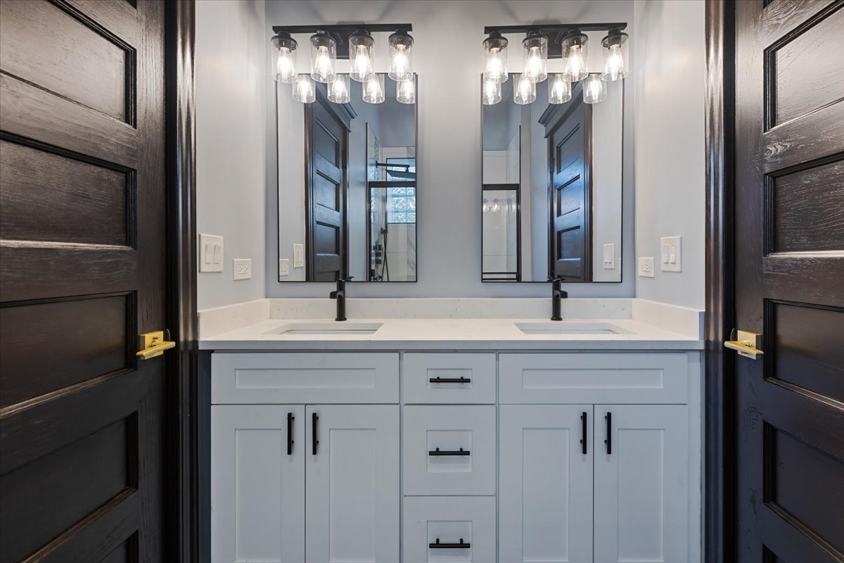 442-444 E 48th Street, Chicago, IL 60615