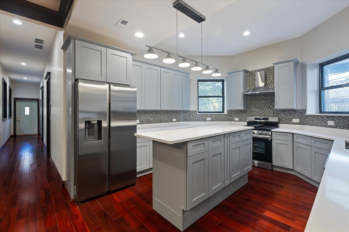 442-444 E 48th Street, Chicago, IL 60615