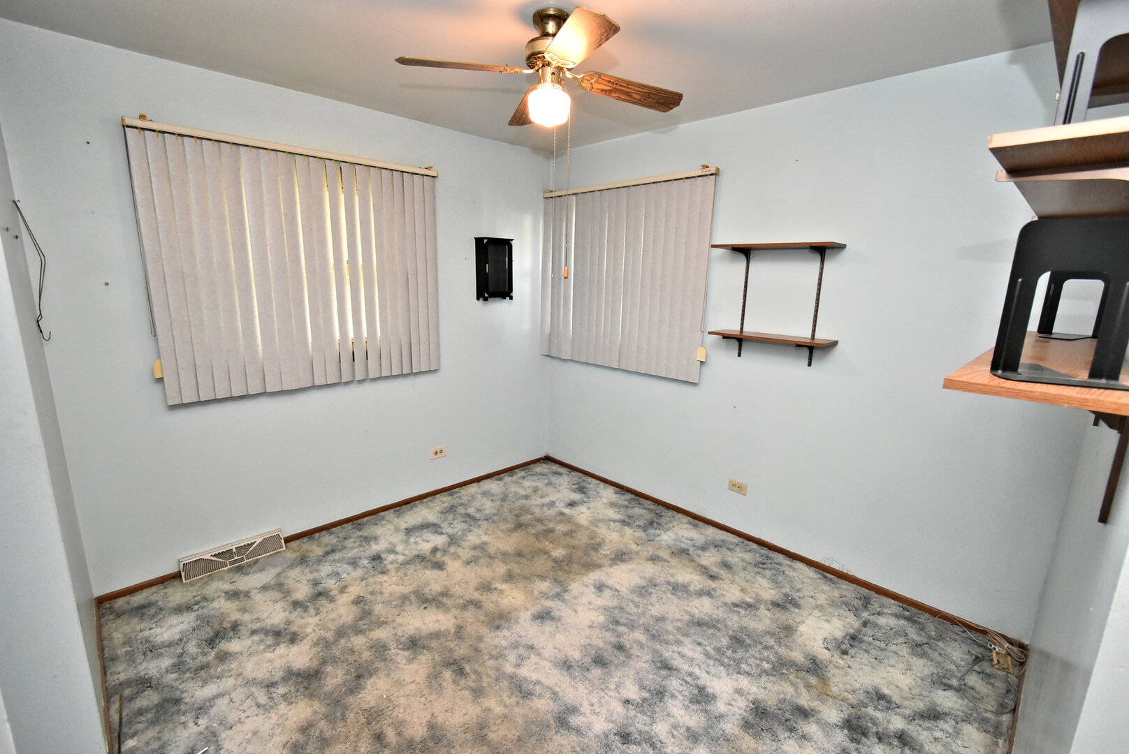 1354 E 158th Street, South Holland, IL 60473