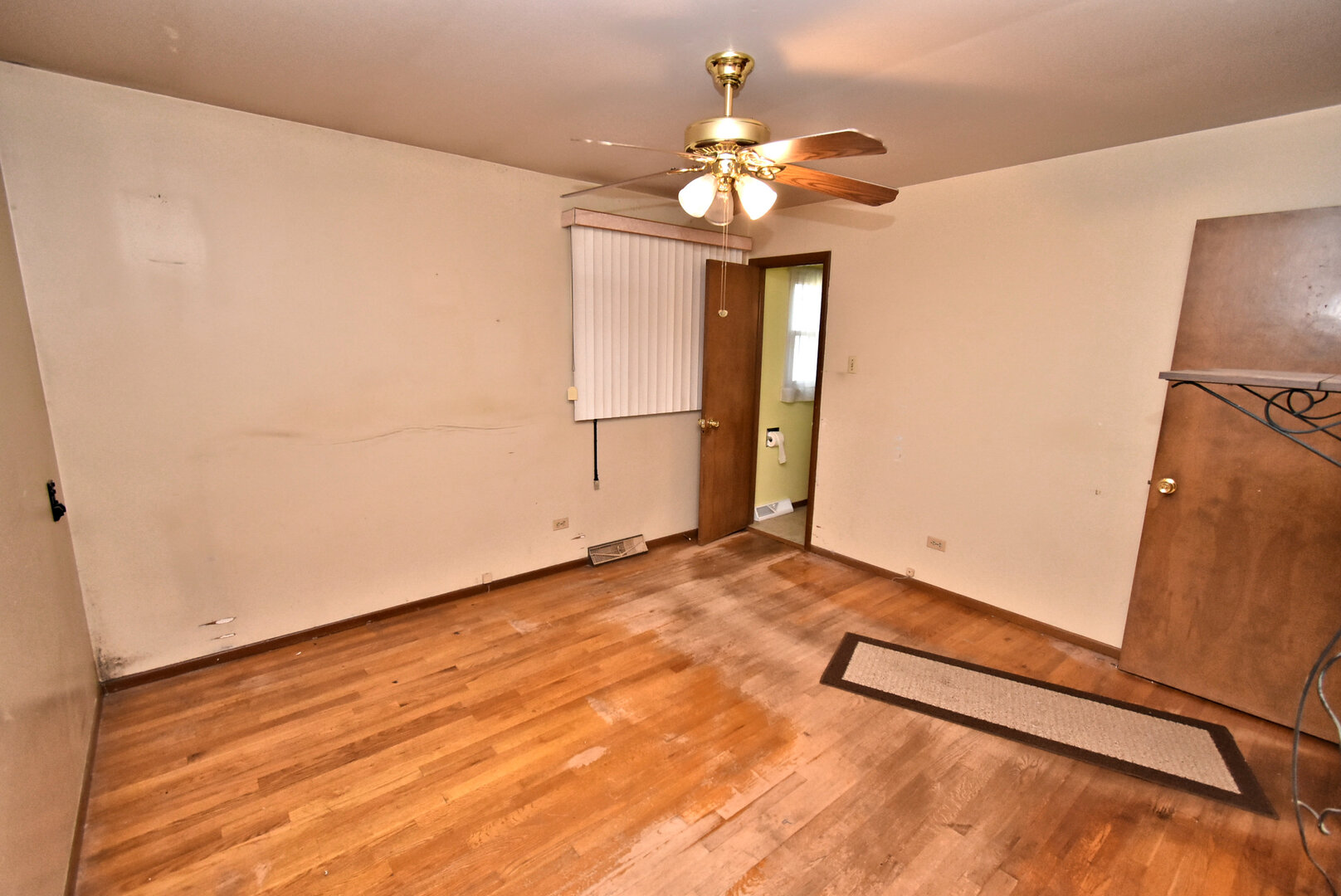 1354 E 158th Street, South Holland, IL 60473