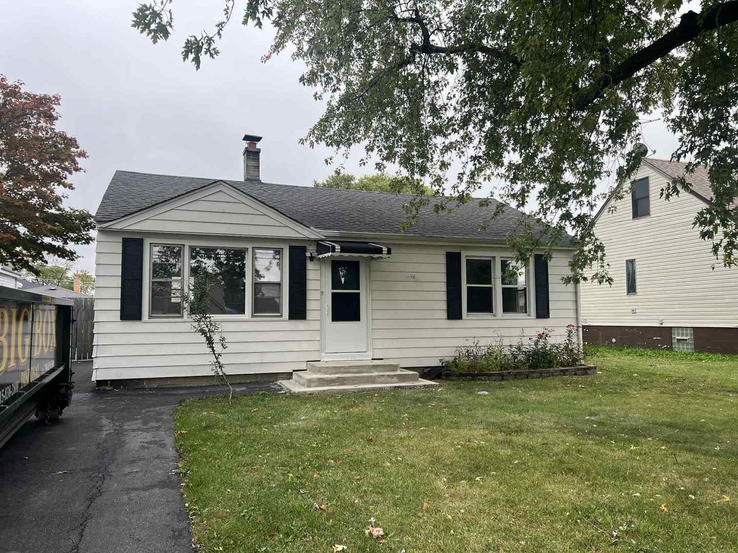 7621 Odell Avenue, Bridgeview, IL 60455