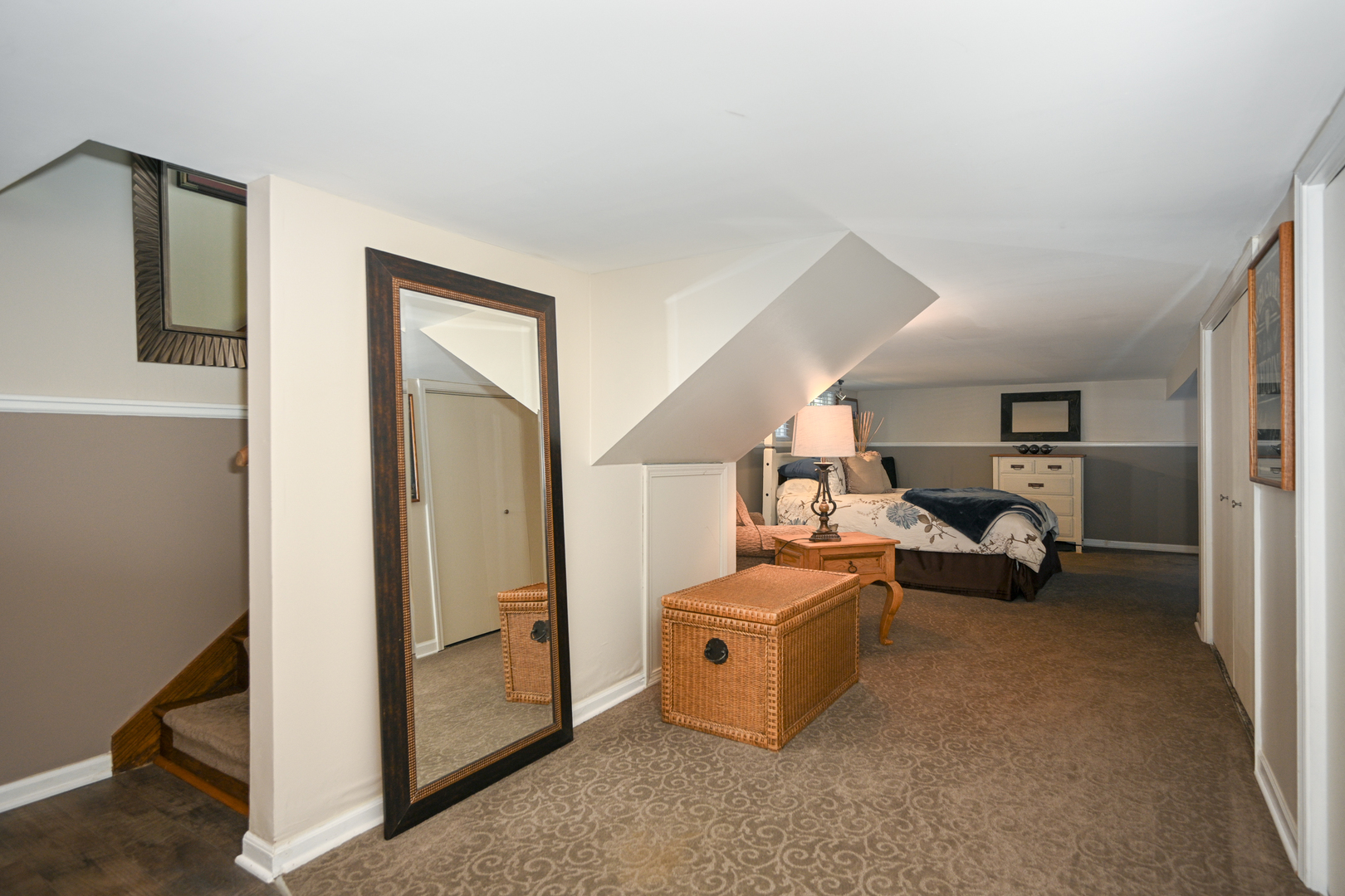 22w474 Emerson Avenue, Glen Ellyn, IL 60137