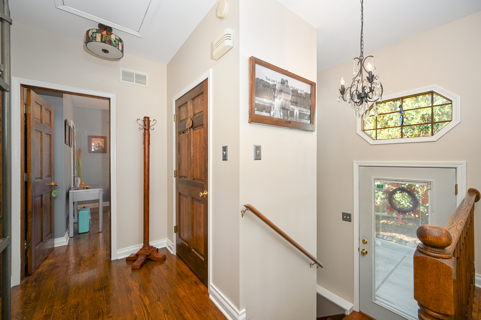 22w474 Emerson Avenue, Glen Ellyn, IL 60137