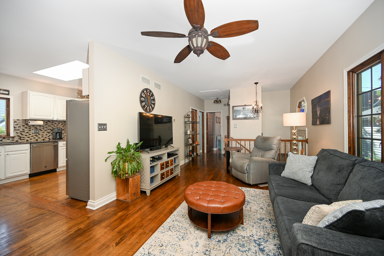 22w474 Emerson Avenue, Glen Ellyn, IL 60137