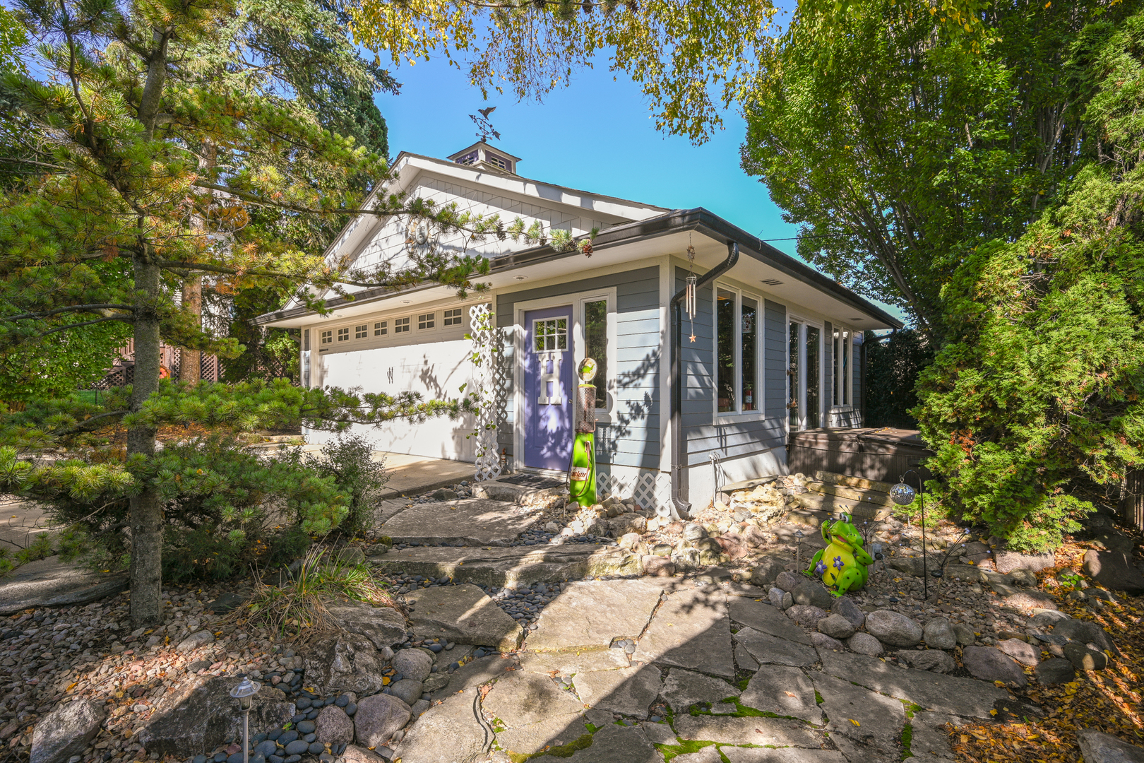 22w474 Emerson Avenue, Glen Ellyn, IL 60137