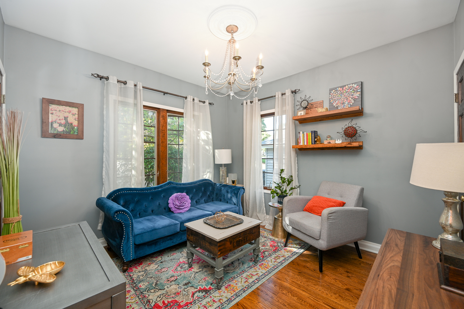 22w474 Emerson Avenue, Glen Ellyn, IL 60137