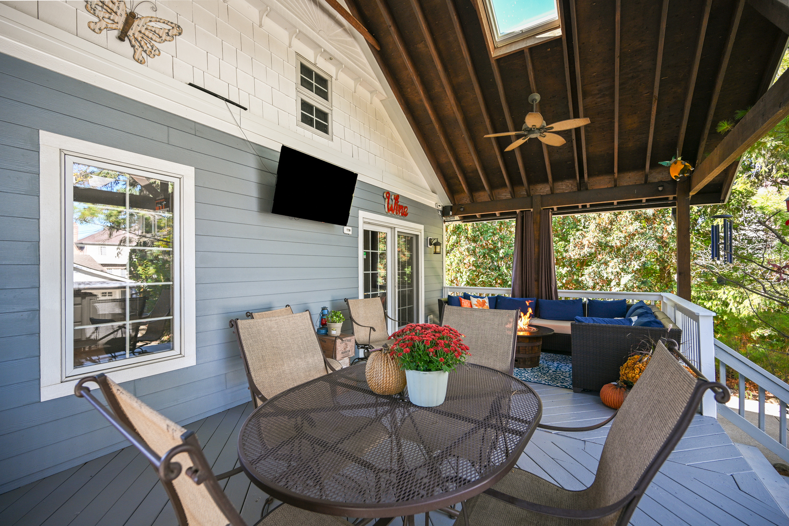 22w474 Emerson Avenue, Glen Ellyn, IL 60137