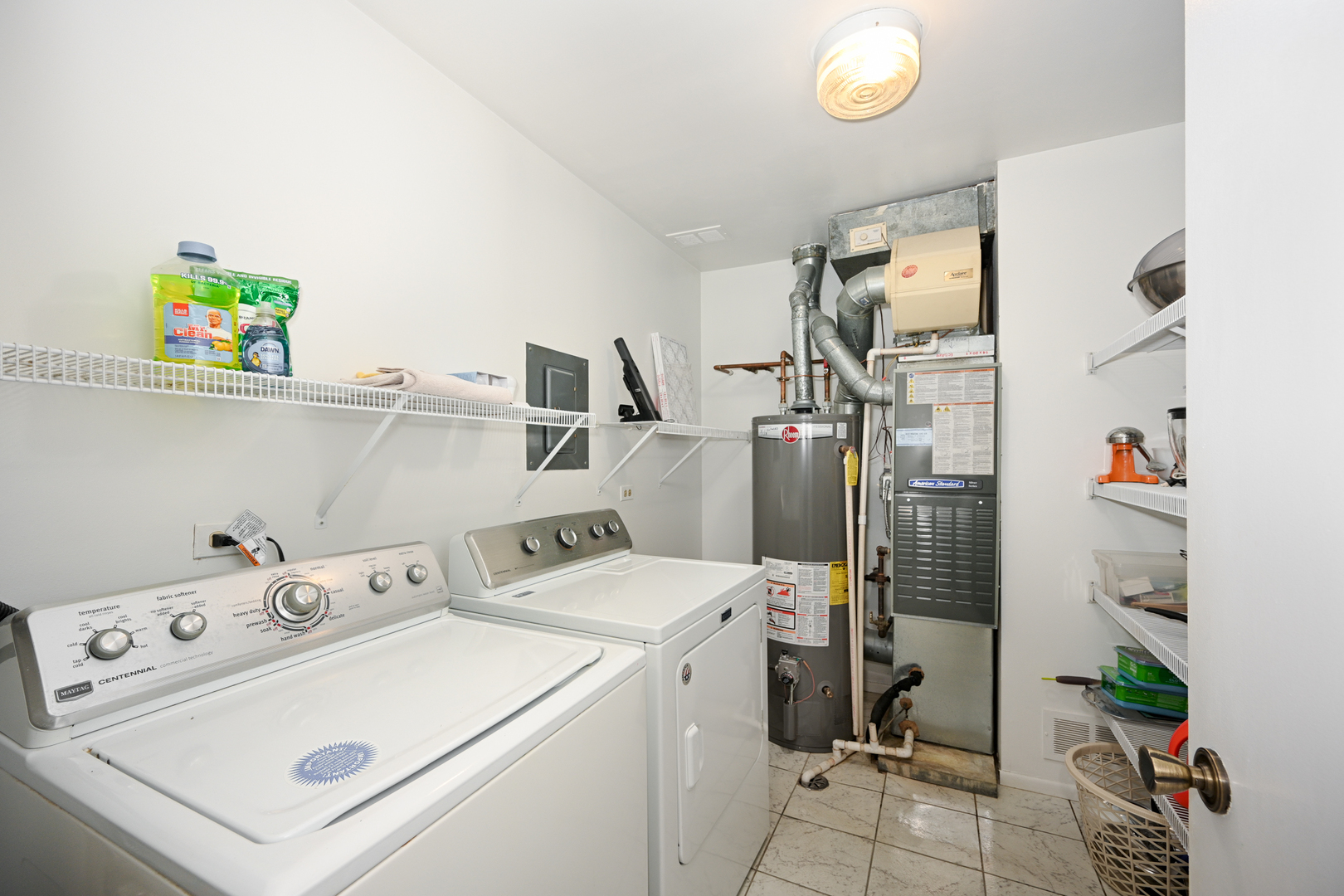 228 Arrowwood Court #D1, Schaumburg, IL 60193