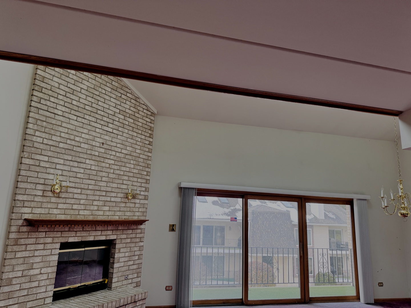 9004 Del Prado Drive #2N, Palos Hills, IL 60465