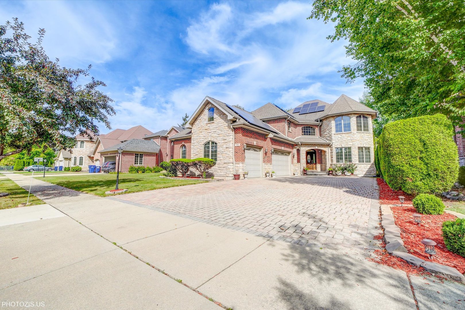 308 Berkshire Lane, Des Plaines, IL 60016
