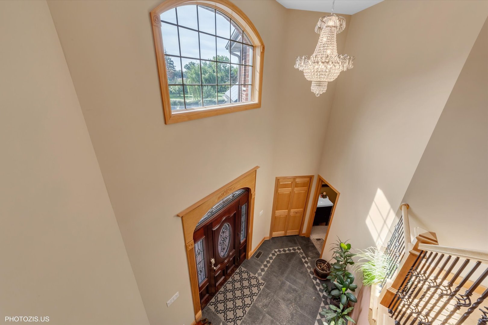 308 Berkshire Lane, Des Plaines, IL 60016